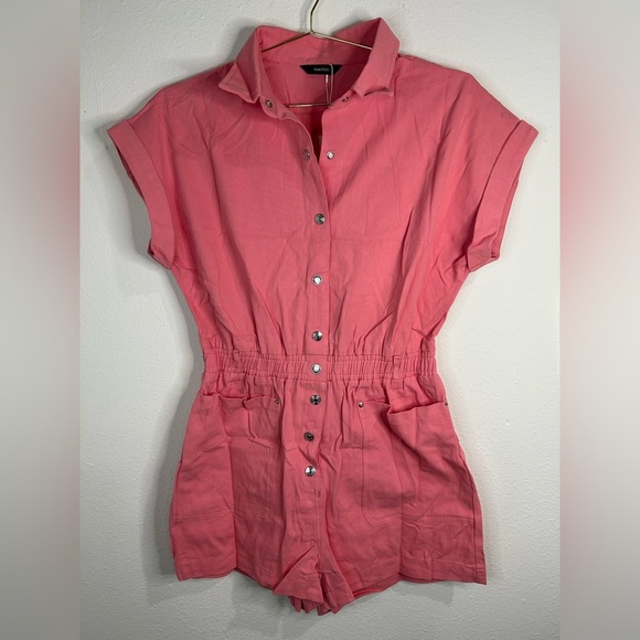 Dokotoo Women’s Button-Up Romper - Size Medium - Picture 3 of 8